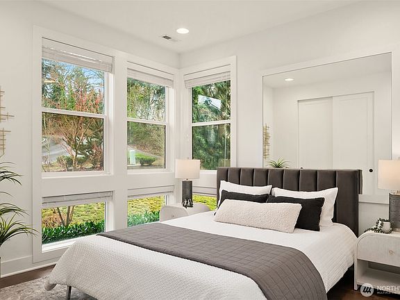 4th image of 7967 112th Lane SE