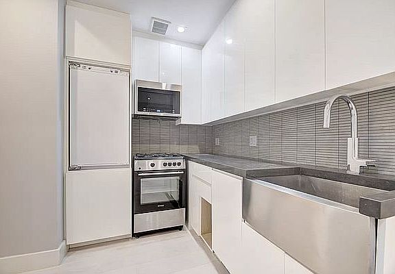 2nd image of 141 Attorney St #3B