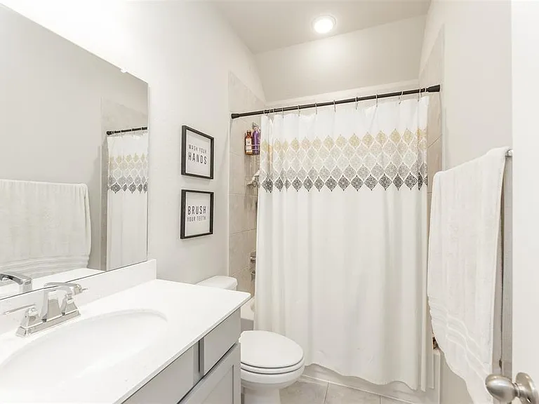 11730 Twin Creeks Hill Dr — Photo 25