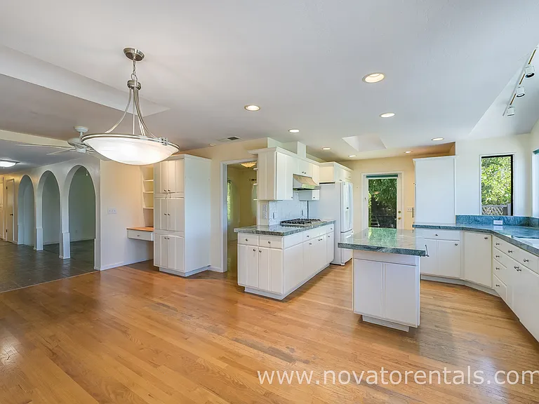 65 Santa Maria Dr — Photo 11