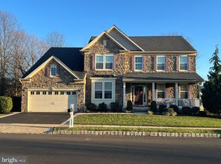 1371 Gabriel Ln, Warminster, PA 18974
