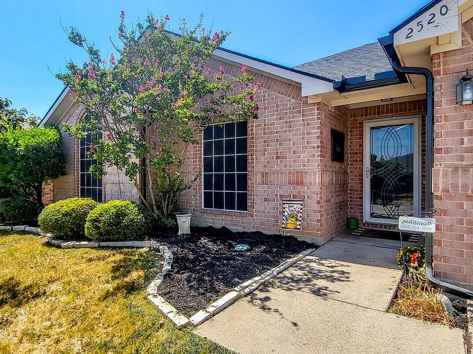 1st image of 2520 Castle Pines Dr