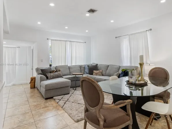 1466 NE 178th St, North Miami Beach, FL 33162