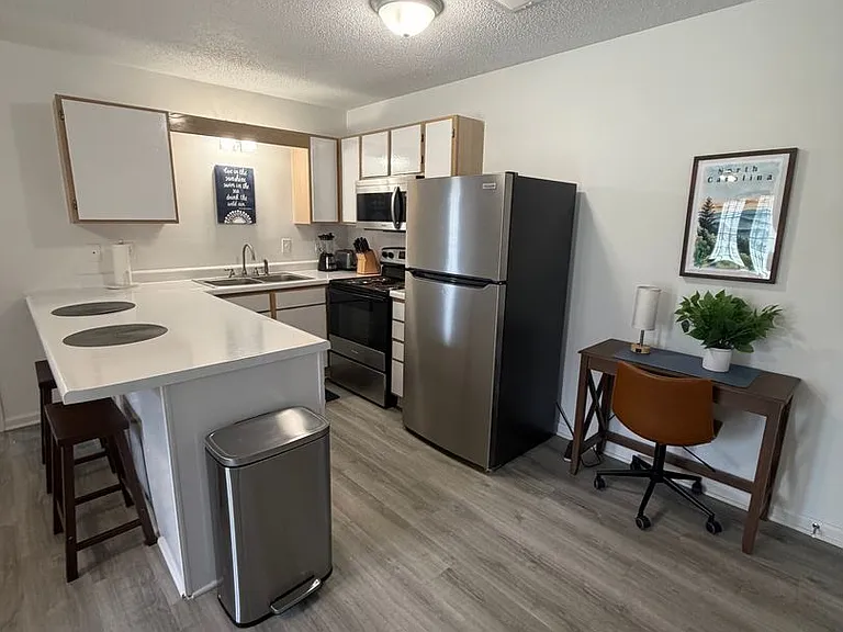 Arlington Apartments — Photo 62