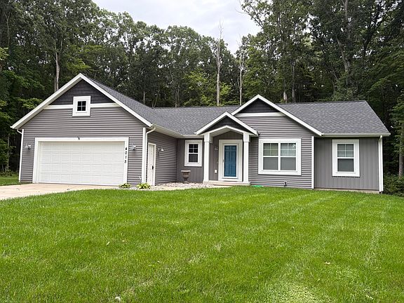 3rd image of 4015 Bullseye Ln