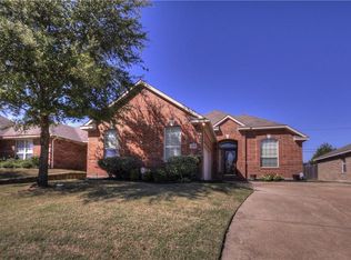 4837 Kingfisher Ln, Mesquite, TX 75181