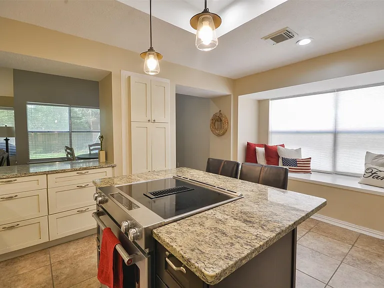 3218 Lake Stream Dr — Photo 24