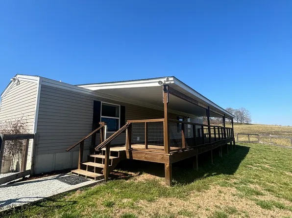 201 Goodjoin Rd, Landrum, SC 29356