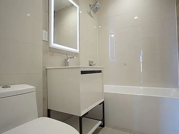 2nd image of 1084 Bedford Ave APT 1A