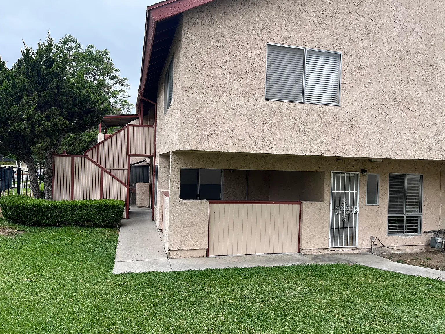 2 bed, 1.5 bath, 1020 sqft, $2,495 — Photo 2