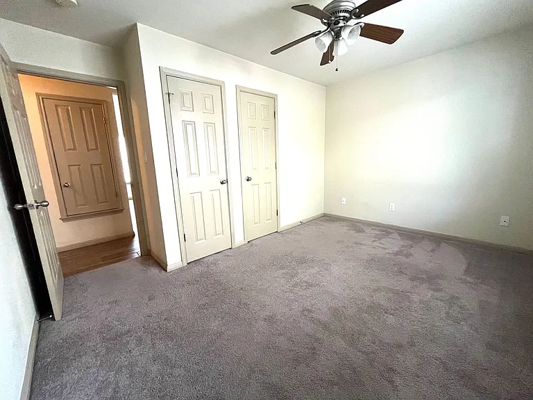 5413A Roosevelt Ave — Photo 11
