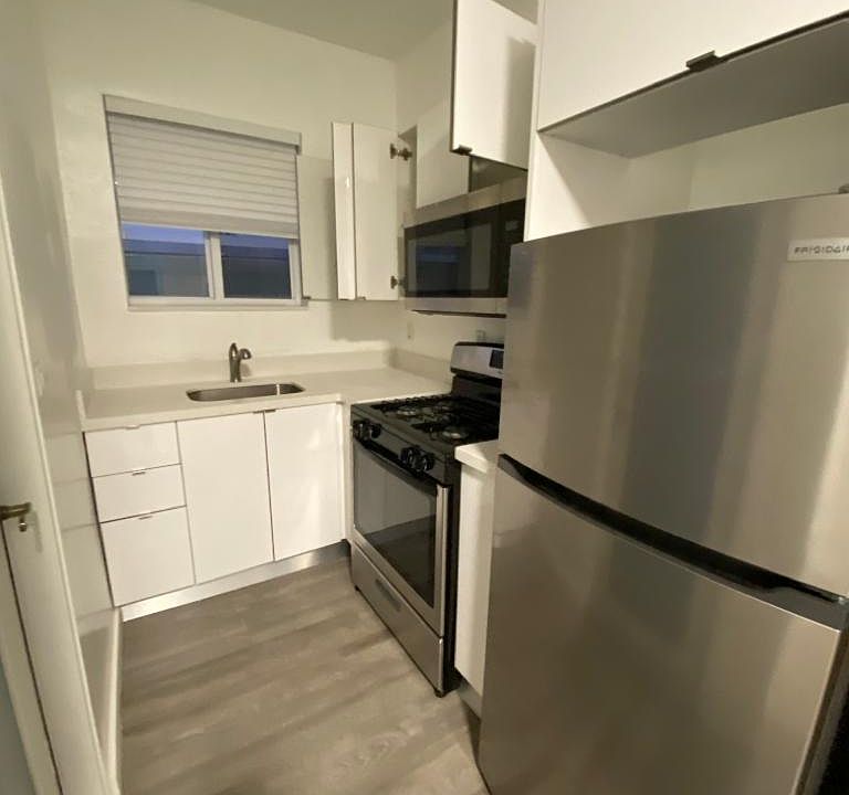 1st image of 1310 Euclid Ave #7