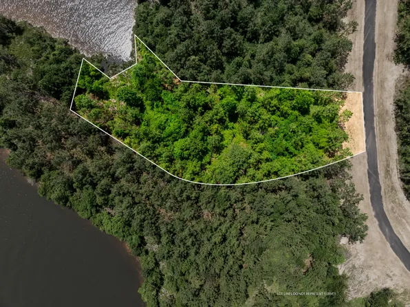 79 Red Wiggler Way, Lumberton, MS 39455