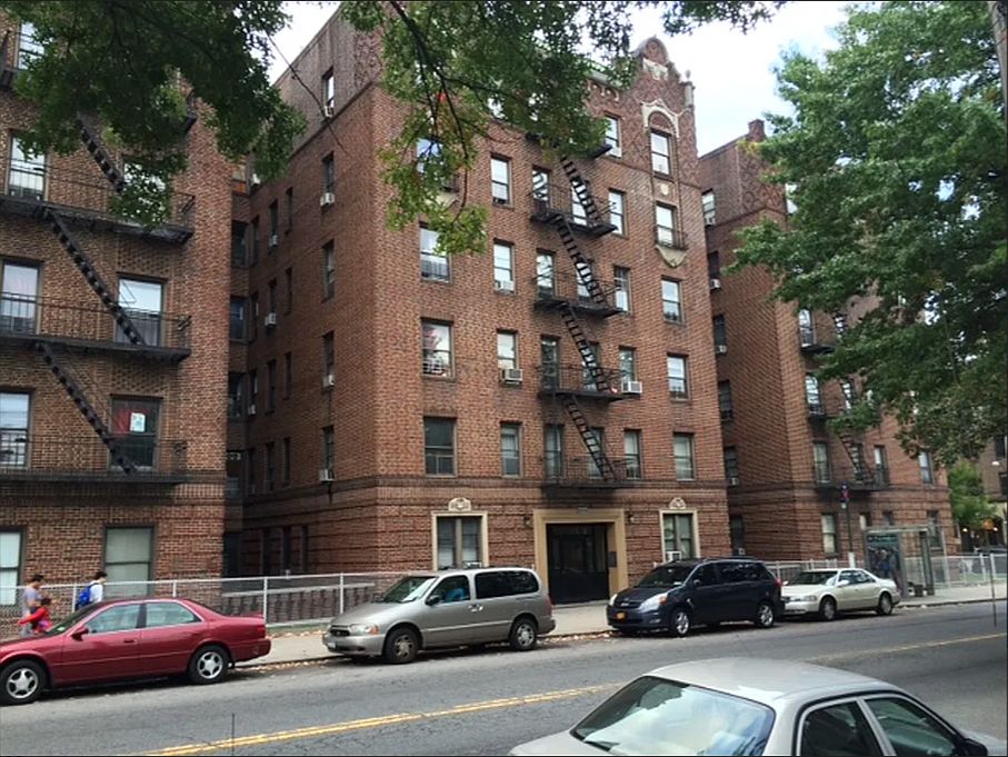 1st image of 15711 Sanford Ave #C1