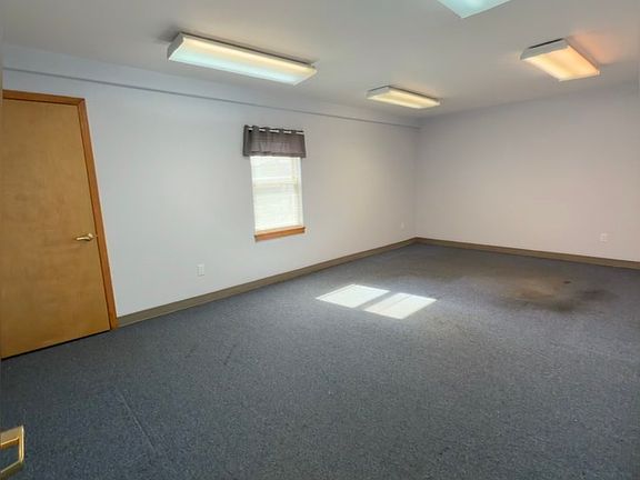 5th image of 689-691 Hoosick Rd #4