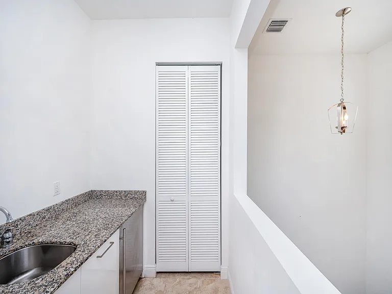 5157 NW 85th Ave — Photo 31