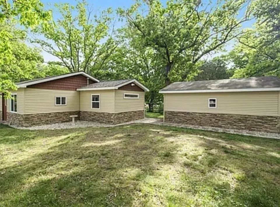 2 bed, 850 sqft, $2,800 — Photo 3