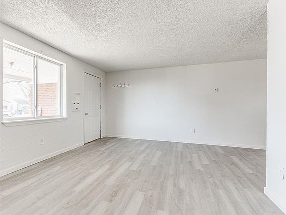2nd image of 1104 Stansell Dr