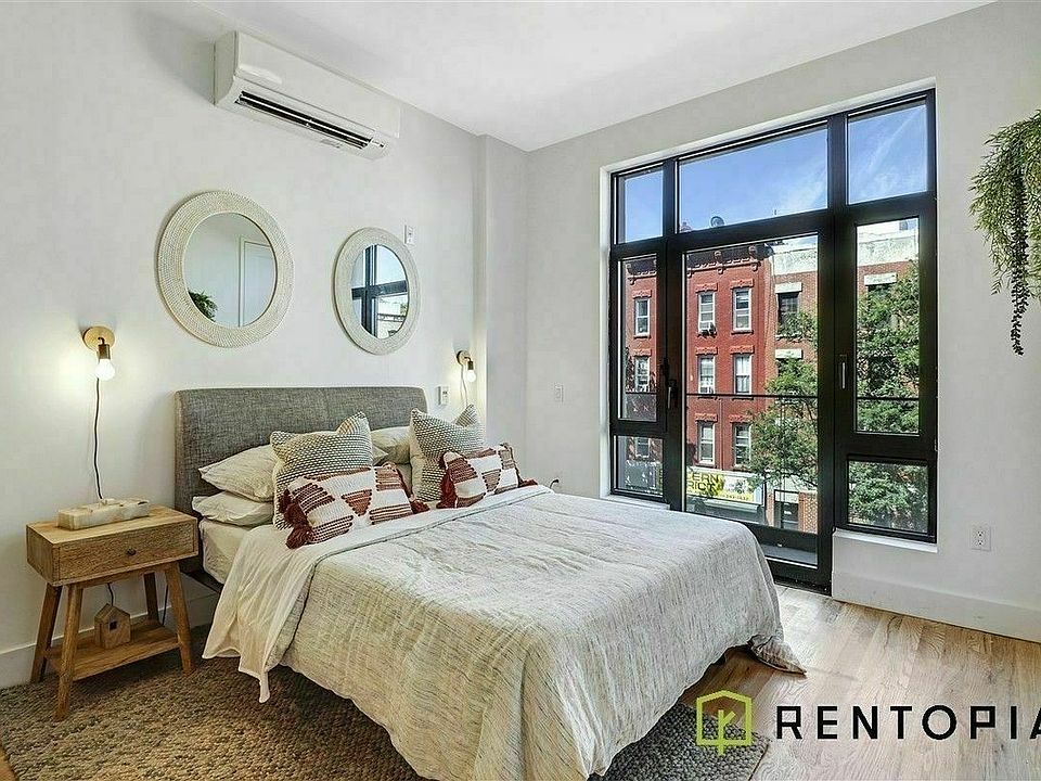 1st image of 150 Eagle St #345