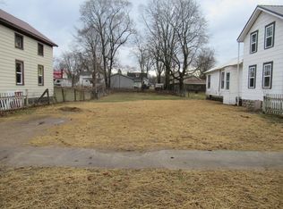 1214 4th St, Three Rivers, MI 49093