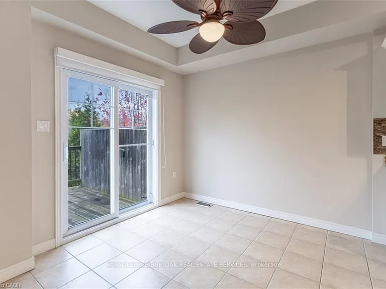 25 Liddycoat Ln — Photo 10