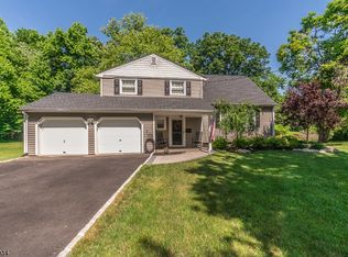 227 Chaucer Dr, Berkeley Heights, NJ 07922