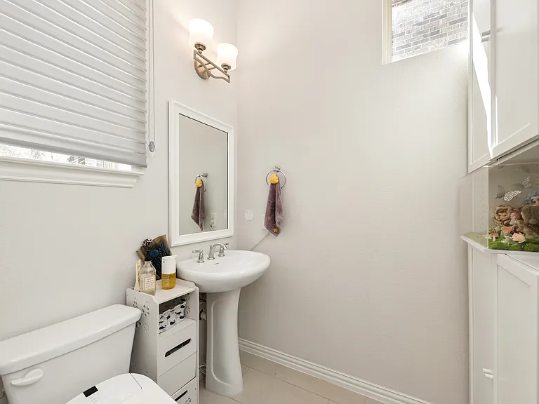 7108 Royal View Dr — Photo 4