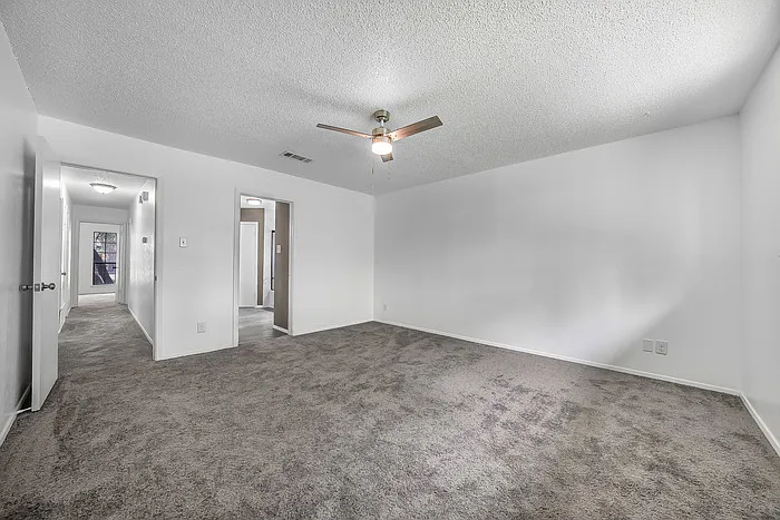4209 Harcourt Dr — Photo 6