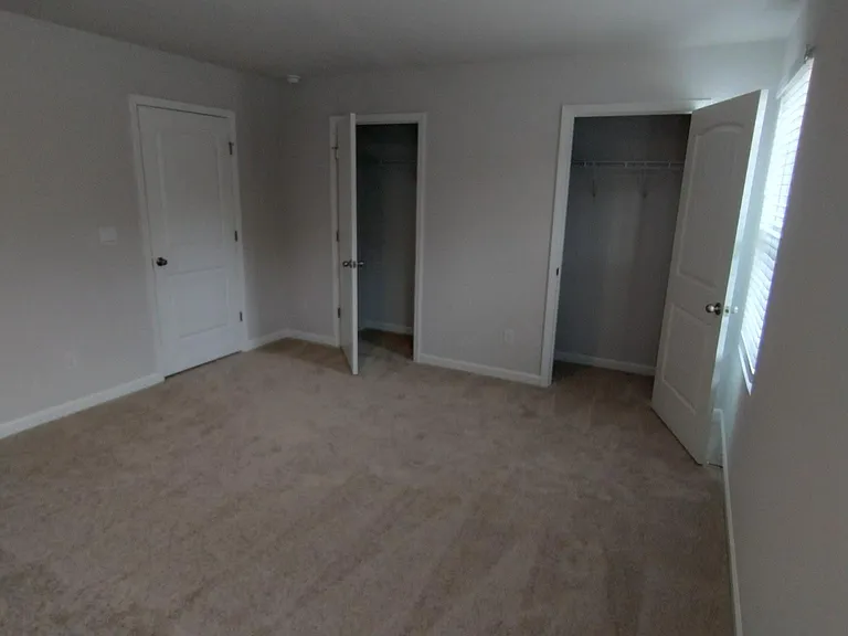 105 Cecil Rd — Photo 9