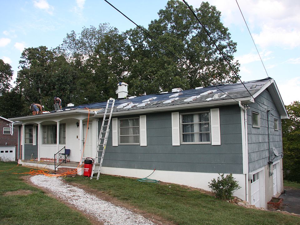 1st image of 958 Crestridge Dr