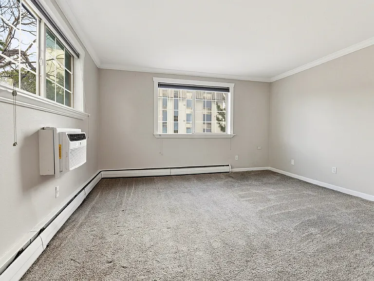 1 S Pennsylvania St #302 — Photo 6