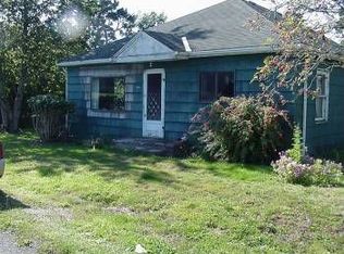 407 1st St, Garibaldi, OR 97118