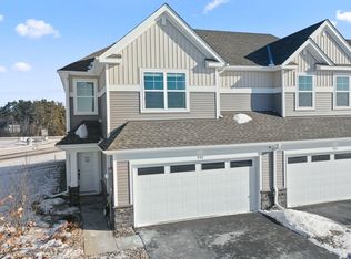 997 Annagaire Curv, Rosemount, MN 55068