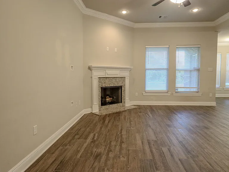 4401 Sweetgum Dr — Photo 5