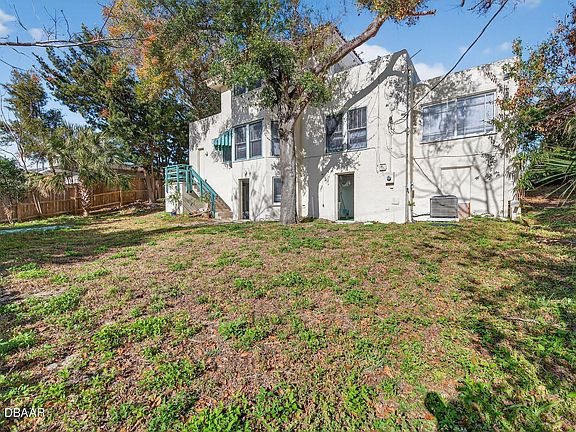 5th image of 1616 Crescent Ridge Rd