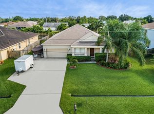 672 SW McCall Rd, Port Saint Lucie, FL 34953
