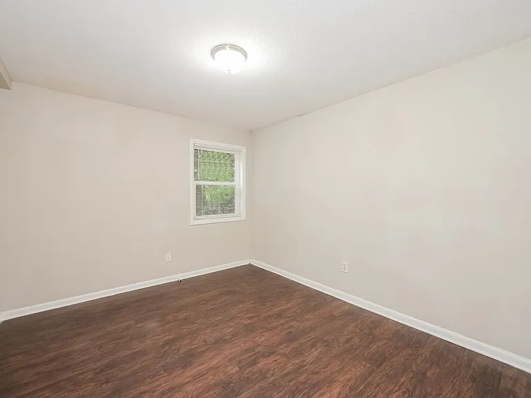 3419 Cobbs Ferry Dr — Photo 9