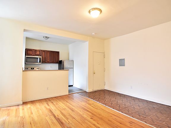 3rd image of 504 W 159th St APT 4C