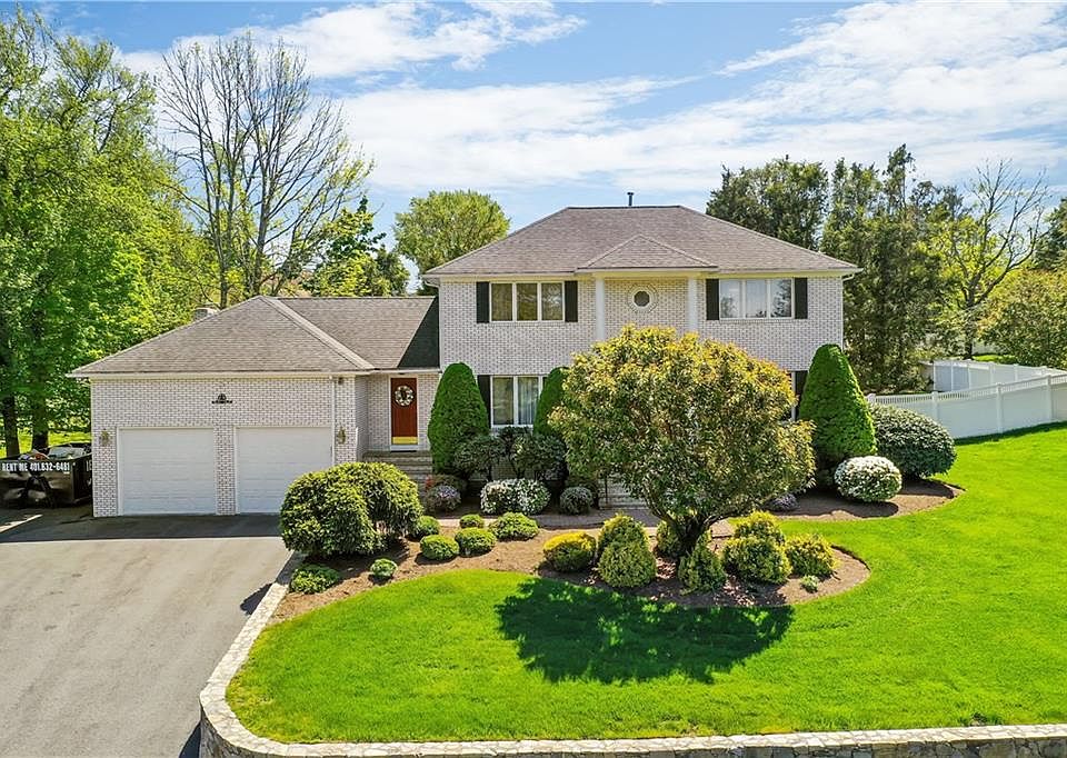 1st image of 56 Mollie Dr