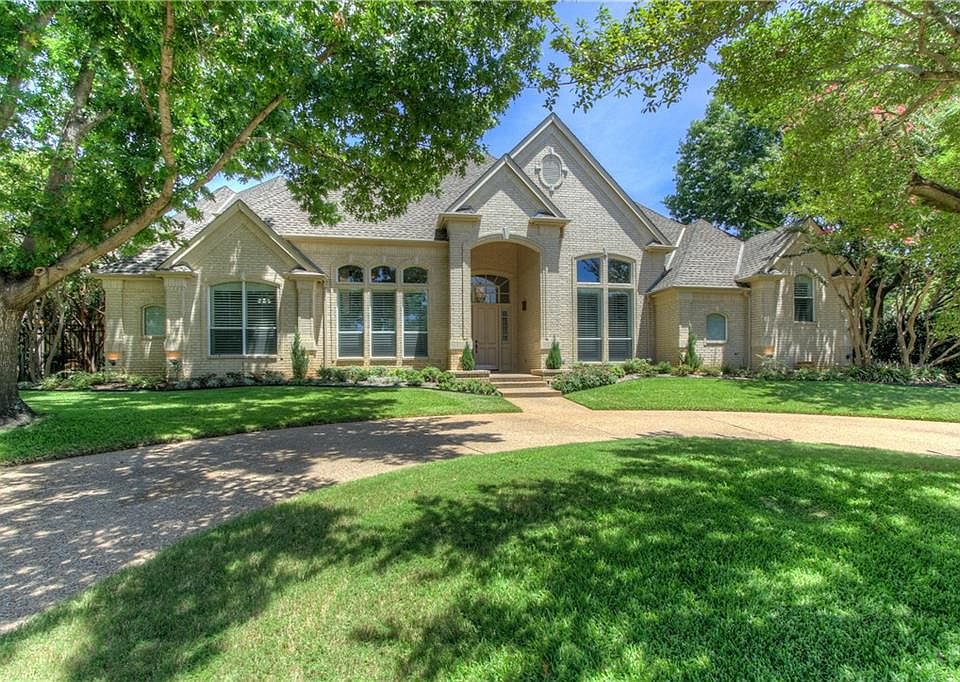 1st image of 700 Sutton Mill Ct