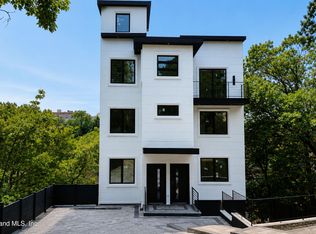 20 Creston Pl, Staten Island, NY 10304