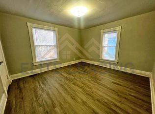 417 NE Lake St, Topeka, KS 66616
