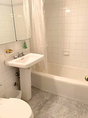 Rented by Compass | media 18