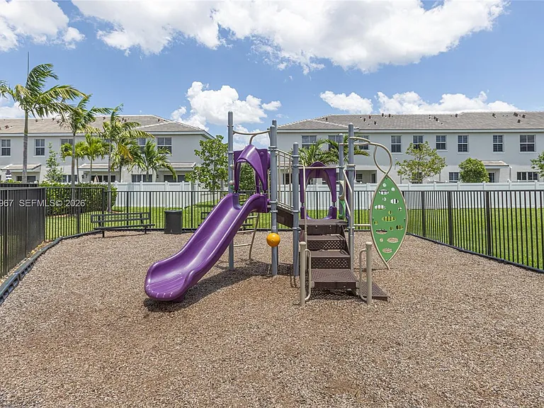 16966 SW 2nd Ct #16966 — Photo 39