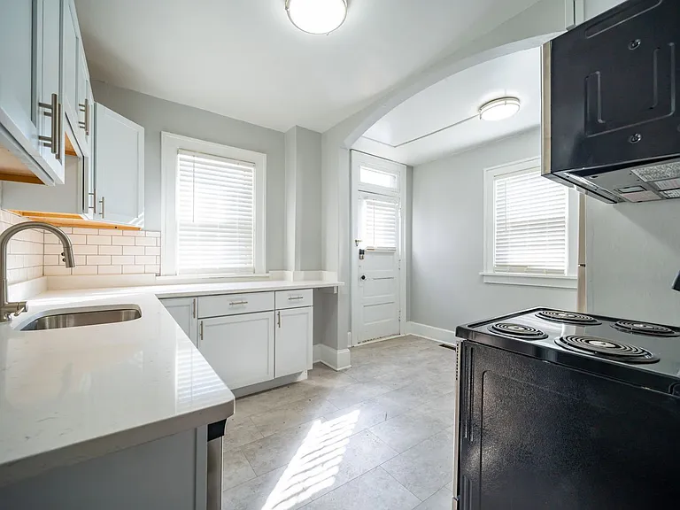 838 Dennison Ave — Photo 6
