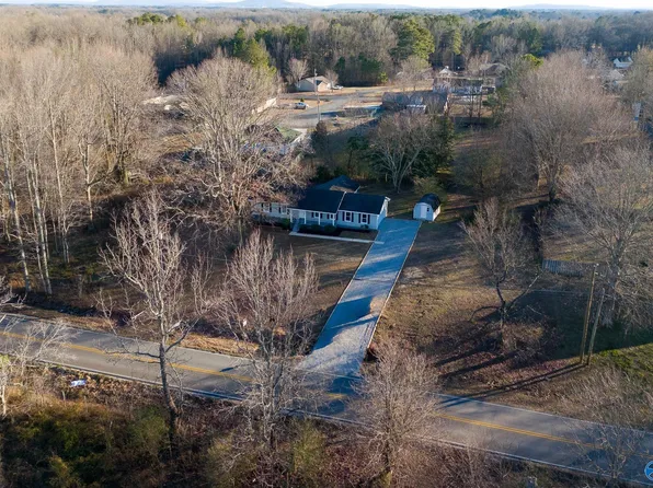 2702 Charity Ln, Hazel Green, AL 35750