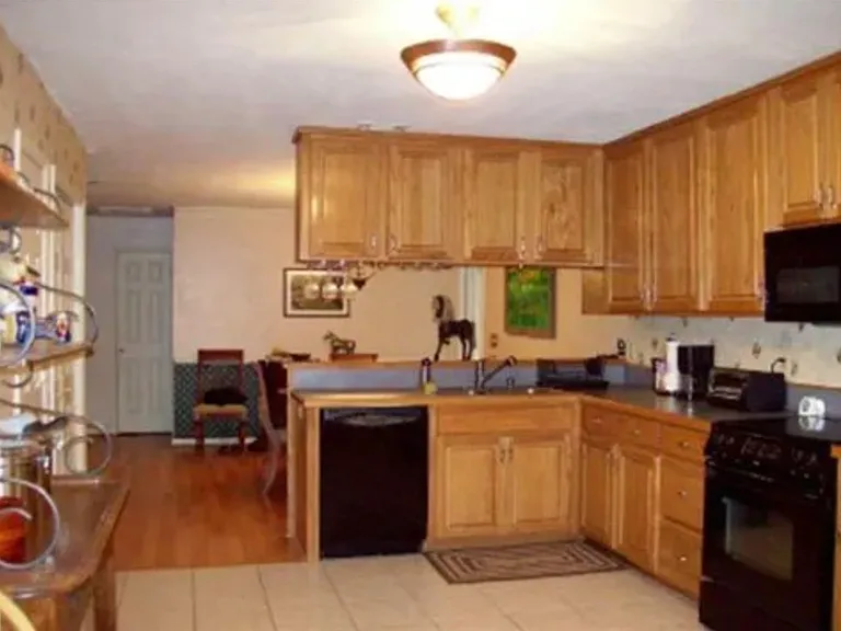 2964 Paddington Dr — Photo 4