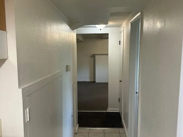 840 Rollins St — Photo 23