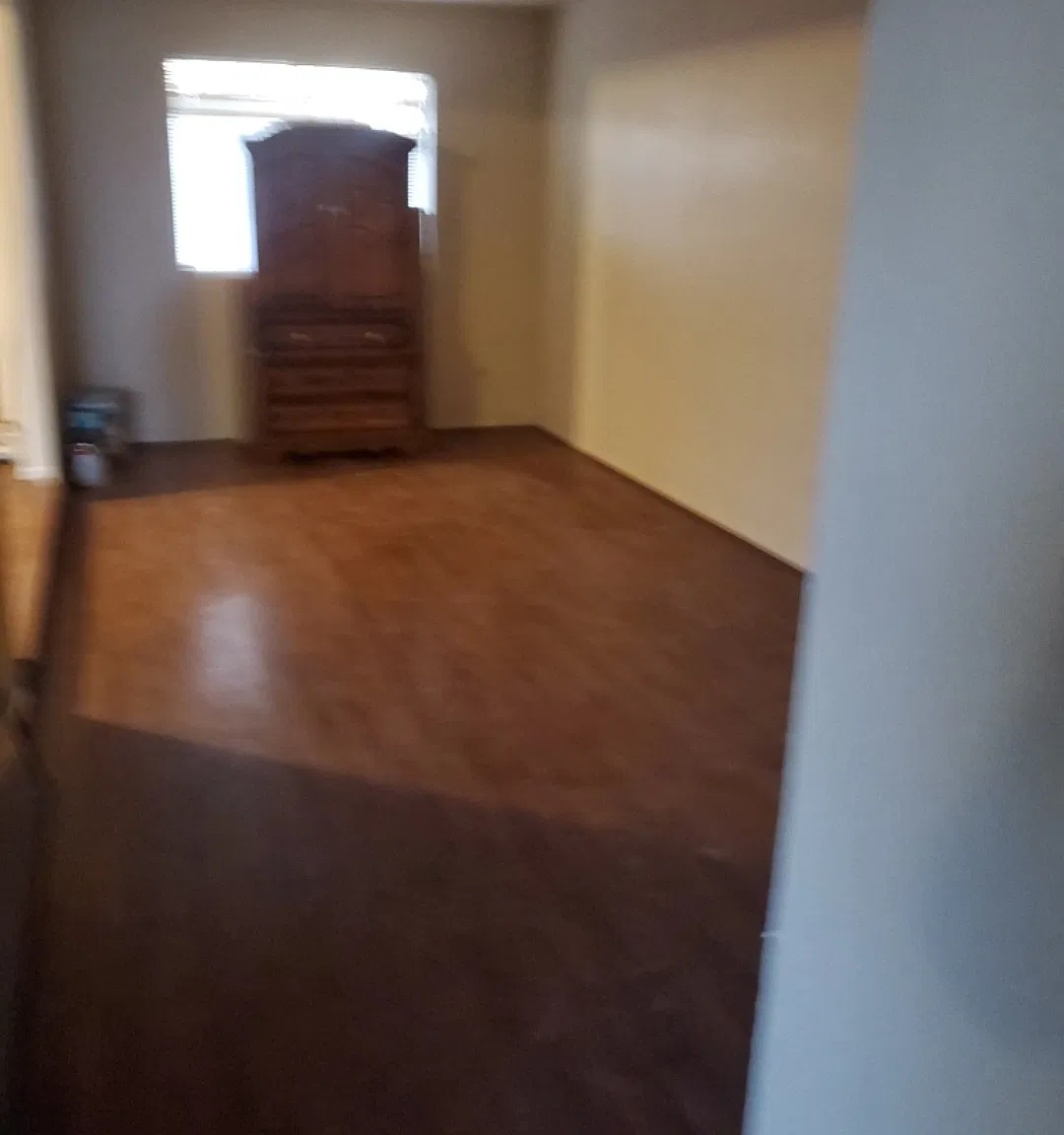 5 bed, 3.5 bath, 1946 sqft, $2,350 — Photo 3