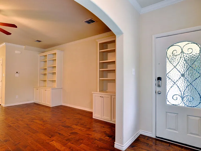 3409 Hamilton Ave — Photo 10
